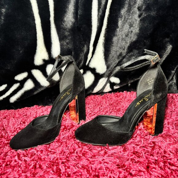 Lulus Women's Black Courts - Picture 4 of 4